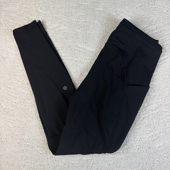 lululemon athletica Pants - Women's Lululemon Size 8 Swift Speed High Rise Leggings 28" Black Pockets